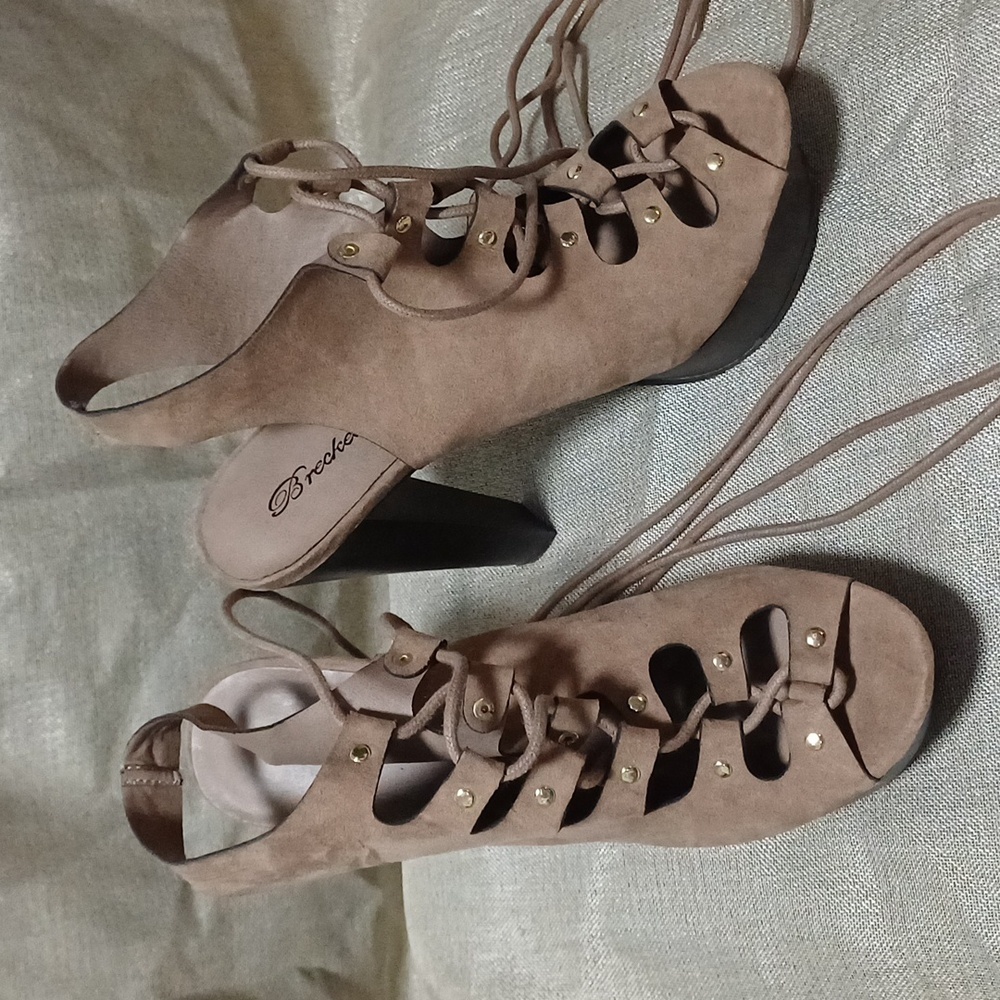 Breckelle's Lace Up Heeled Booties